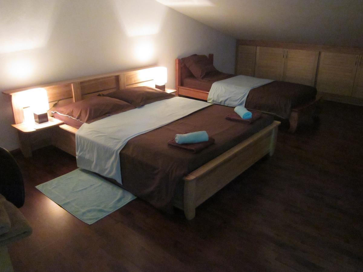 Bed and Breakfast Le Colibri Le Dix-Septieme Екстер'єр фото
