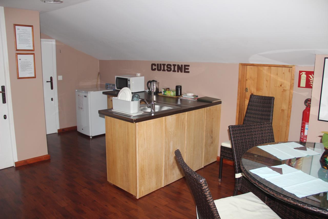 Bed and Breakfast Le Colibri Le Dix-Septieme Екстер'єр фото